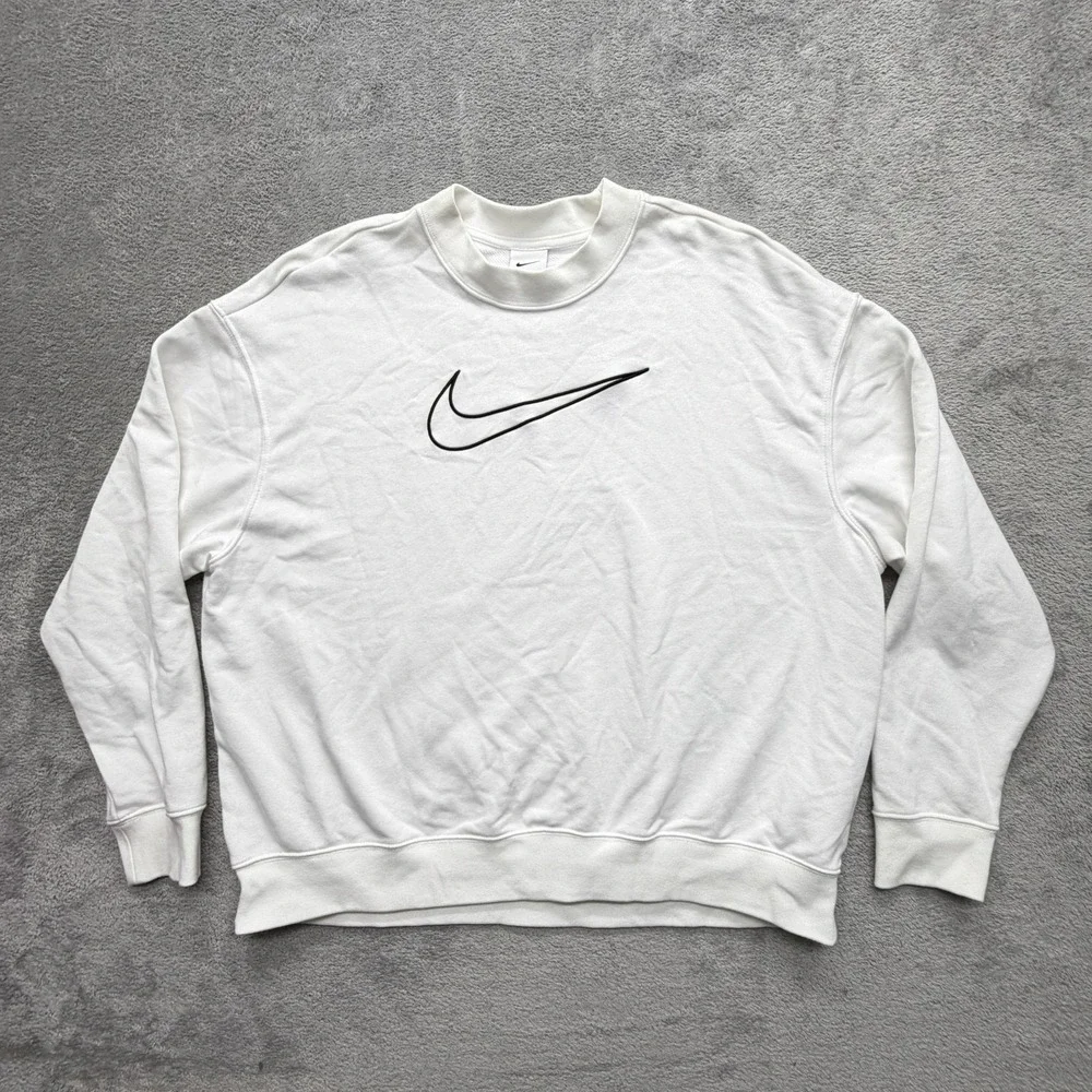 Nike Sweatshirt Womens M White Pullover Dri-FIT Swoosh Graphic‎ DQ5542-100